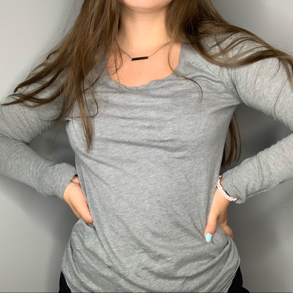 Gray Long-sleeved T-Shirt